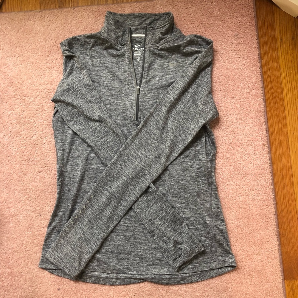 Nike Dri-fit pullover